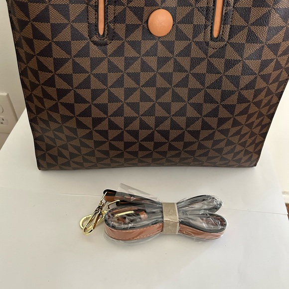 Shoulder bag - Picture 7 of 7